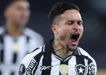 São Paulo busca fechar negociação por Artur; cláusula pode complicar