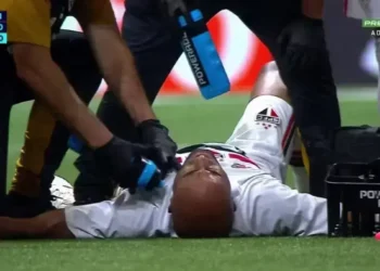 São Paulo confirma fraturas nas costelas de Lucas Moura após jogo contra o Atlético