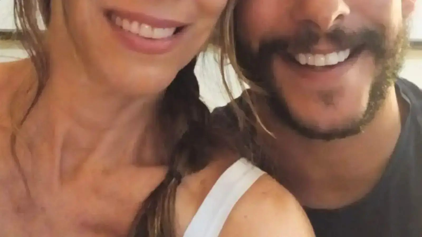 Shia Phoenix homenageia a mãe Neiva em seu aniversário