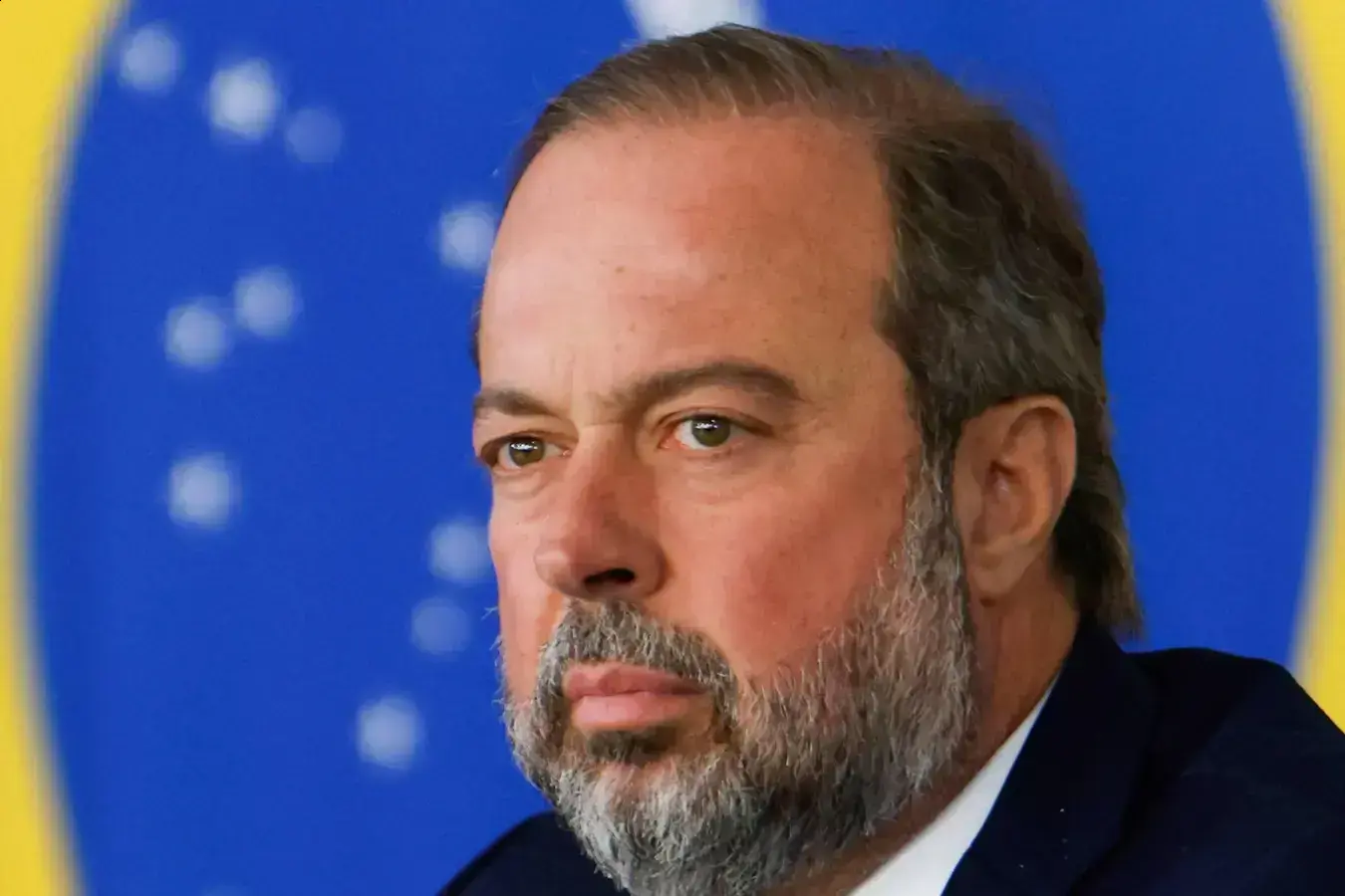 Silveira deve permanecer no governo após pedido de Lula