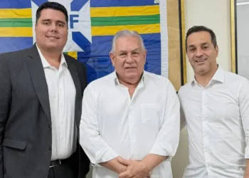 Tentativa da CBF de esvaziar reunião de clubes gera controvérsia