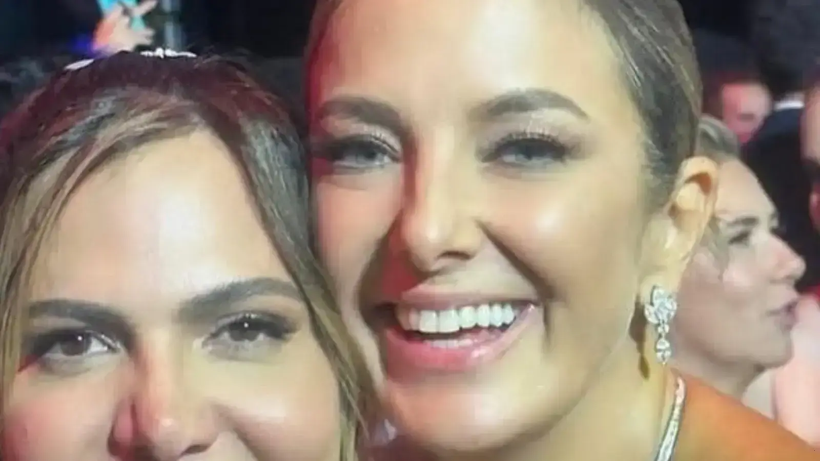 Ticiane Pinheiro homenageia prima Carol Sampaio em aniversário especial