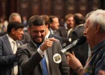 TSE determina cassação imediata do mandato de Rodrigo Bacellar na Alerj