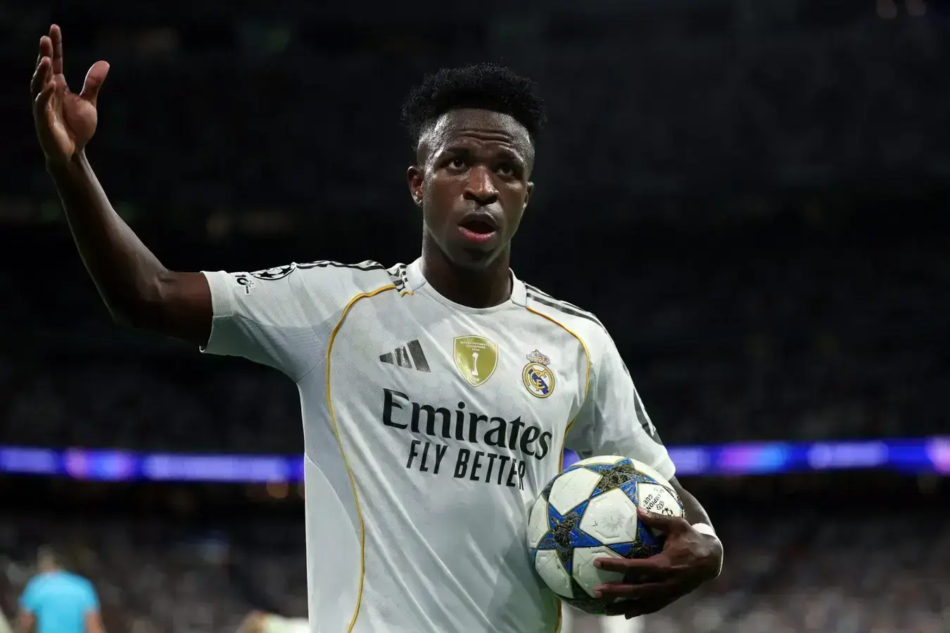 Vinicius Jr. brilha e provoca Simeone na vitória do Real Madrid