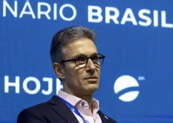 Zema critica STF e compara tribunal a papa pedófilo em evento