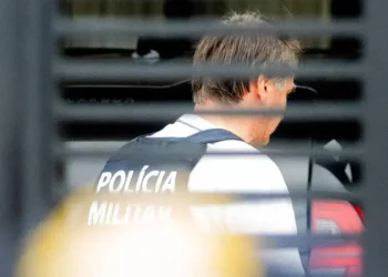 Advogados de Bolsonaro enviam laudo ao STF sobre cirurgia no ombro