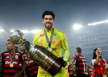 Agustín Rossi fala sobre desafios e seus planos no Flamengo