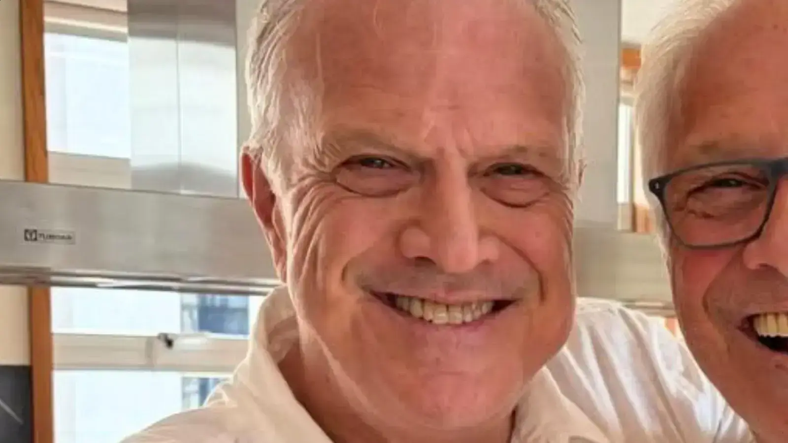 Alberto Bial Compartilha Imagem com o Irmão Pedro Bial e Surpreende Seguidores