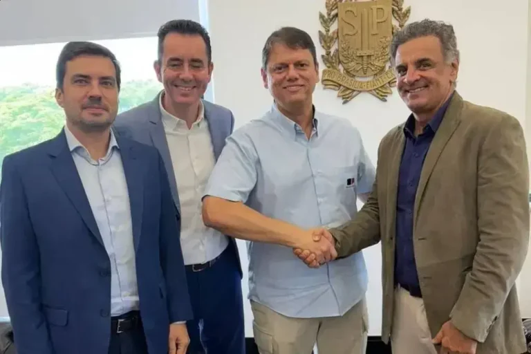 Aliados de Tarcísio expressam ceticismo sobre candidatura tucana em São Paulo