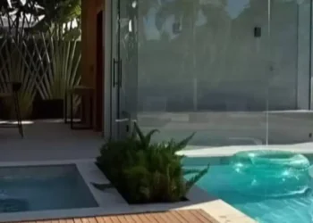 Belo vive em mansão de R$ 10 milhões e brilha em Três Graças