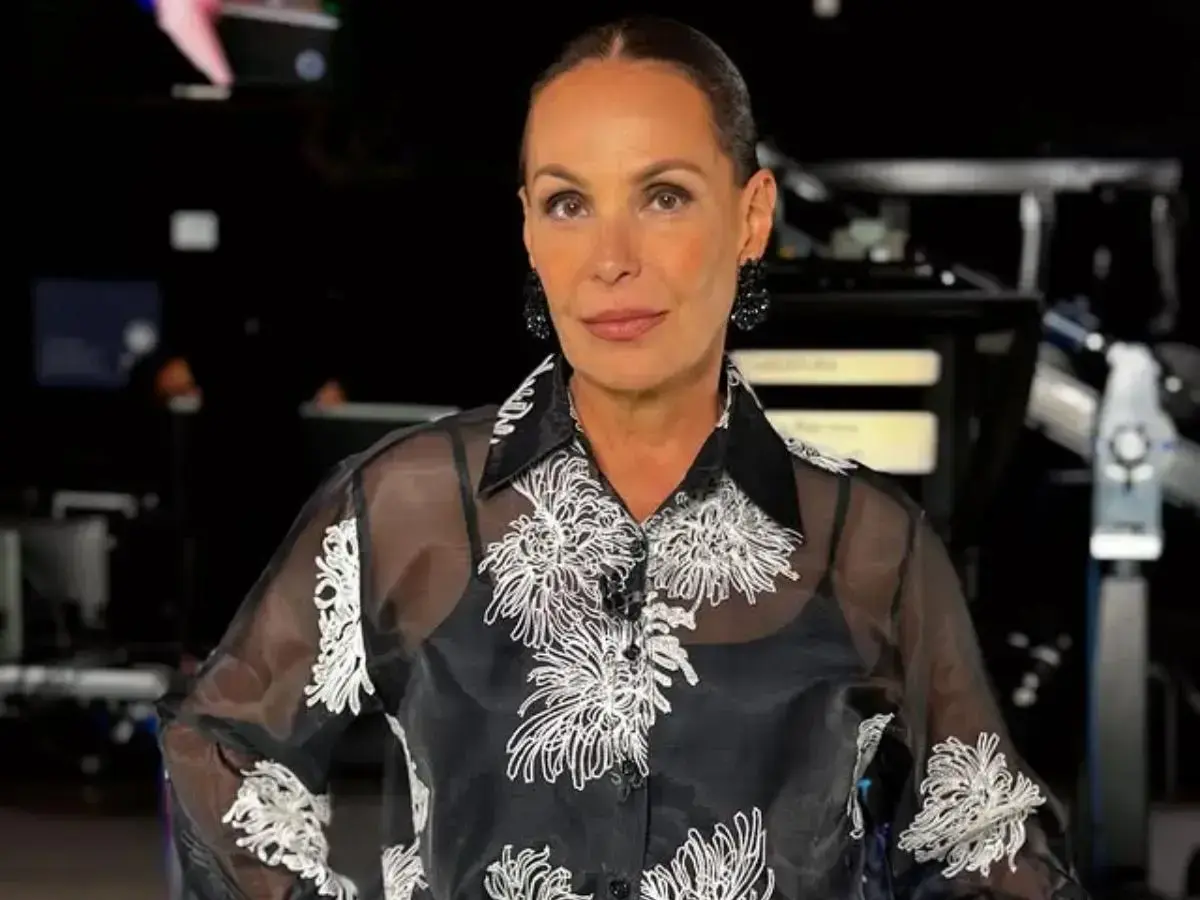 Carolina Ferraz deixa o comando do Domingo Espetacular na Record