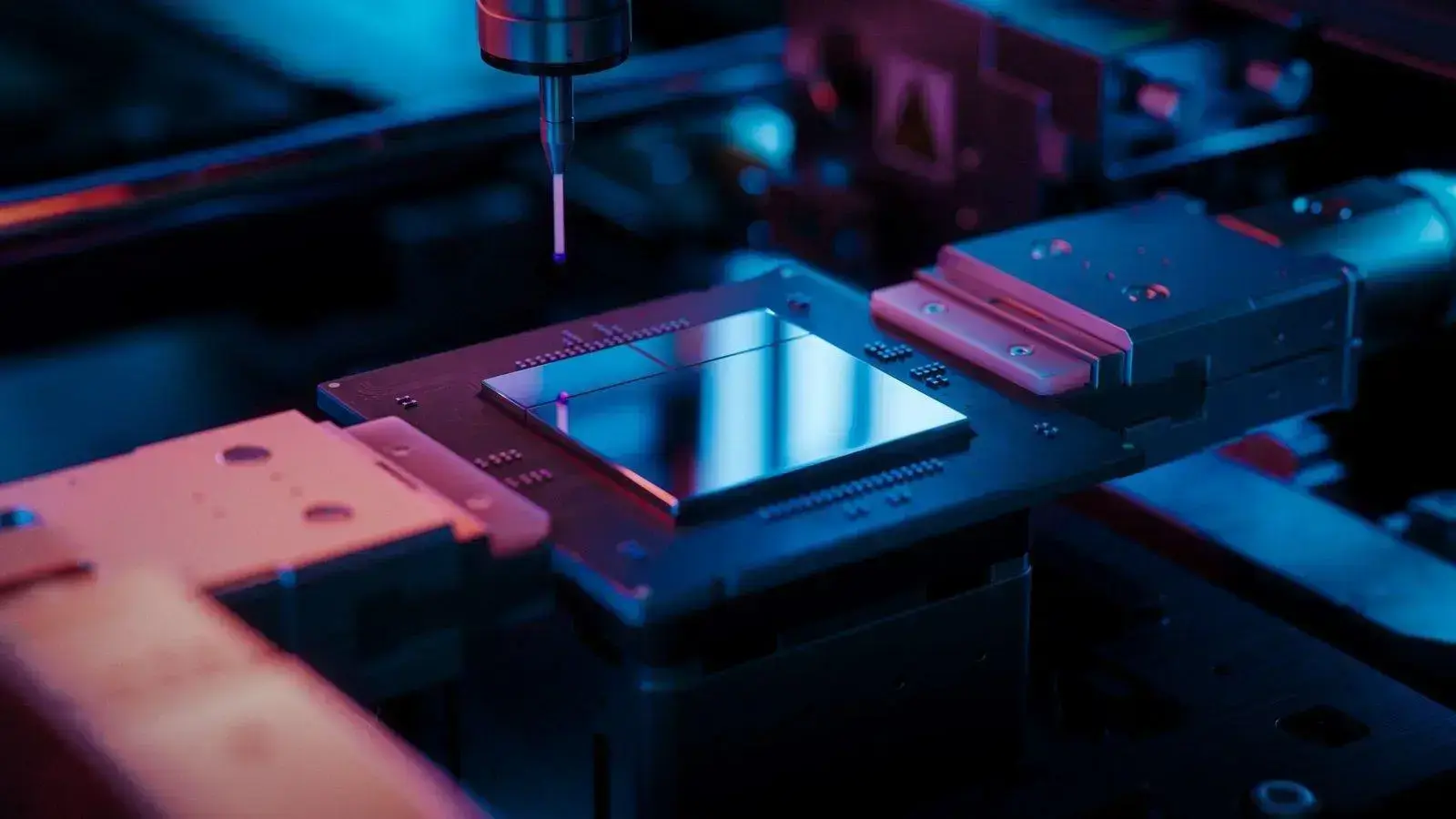 Cientistas da USC Criam Chip de Memória Que Sobrevive a Altas Temperaturas