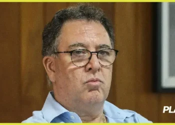 Contas do Santos aprovadas em meio a dívida bilionária e críticas dos torcedores