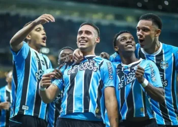 Desfalques importantes: Grêmio enfrenta Palmeiras sem Arthur e Léo Perez