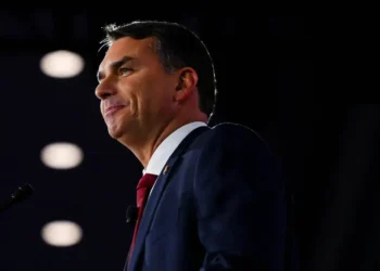 Doria convida Flávio Bolsonaro para evento do Lide em Nova York