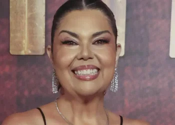 Fabiana Karla revela como emagreceu 15 kg e se sente saudável na novela