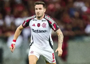 Flamengo se prepara para o clássico Fla-Flu com Saúl e Cebolinha