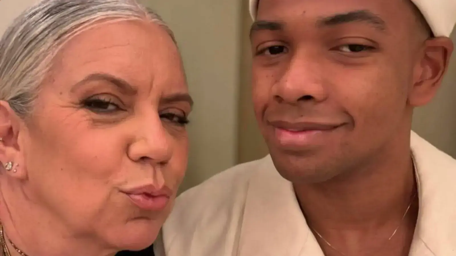 Gabriel Fontenelle celebra o amor pela mãe, Astrid, em seu aniversário