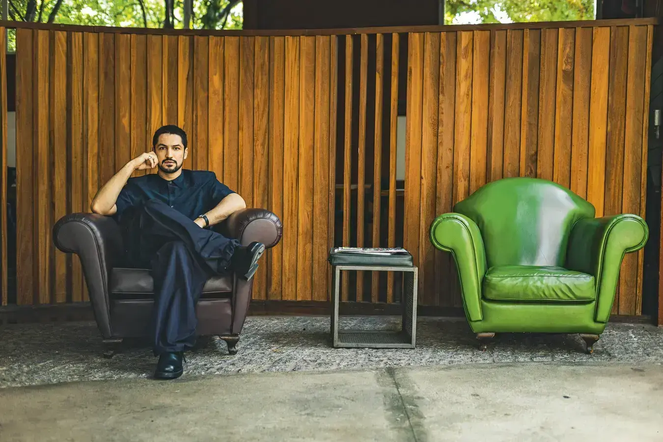 Gabriel Leone celebra o sucesso do cinema brasileiro e novos projetos