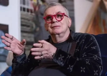 Globo decide engavetar dorama de Walcyr Carrasco após investimento em novelas curtas
