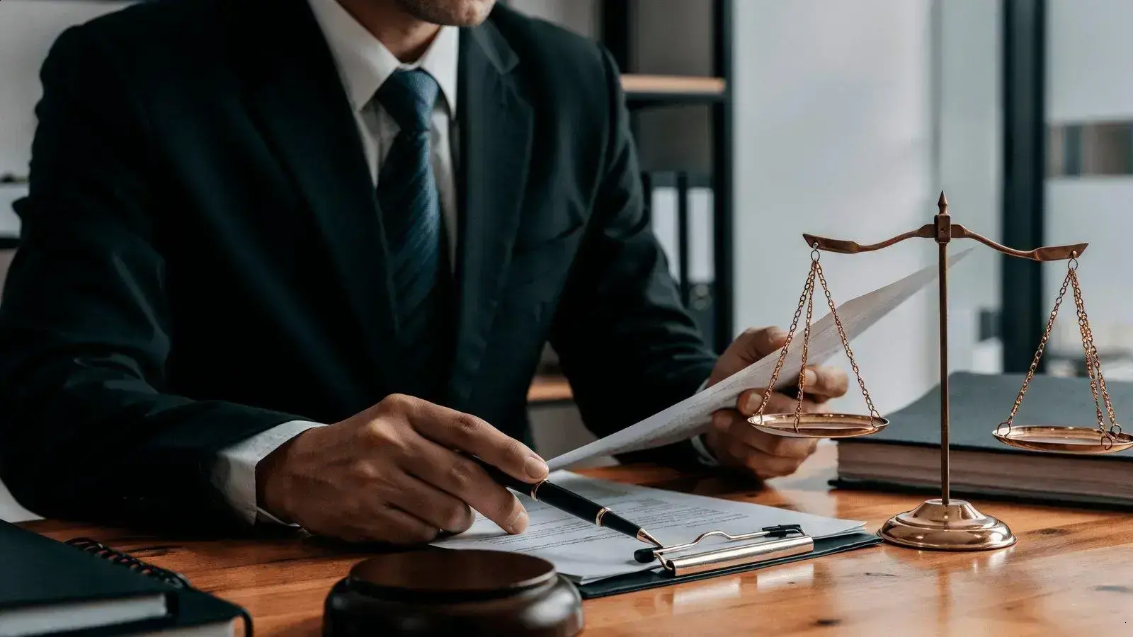 Golpe do Falso Advogado: Como Identificar e Se Proteger