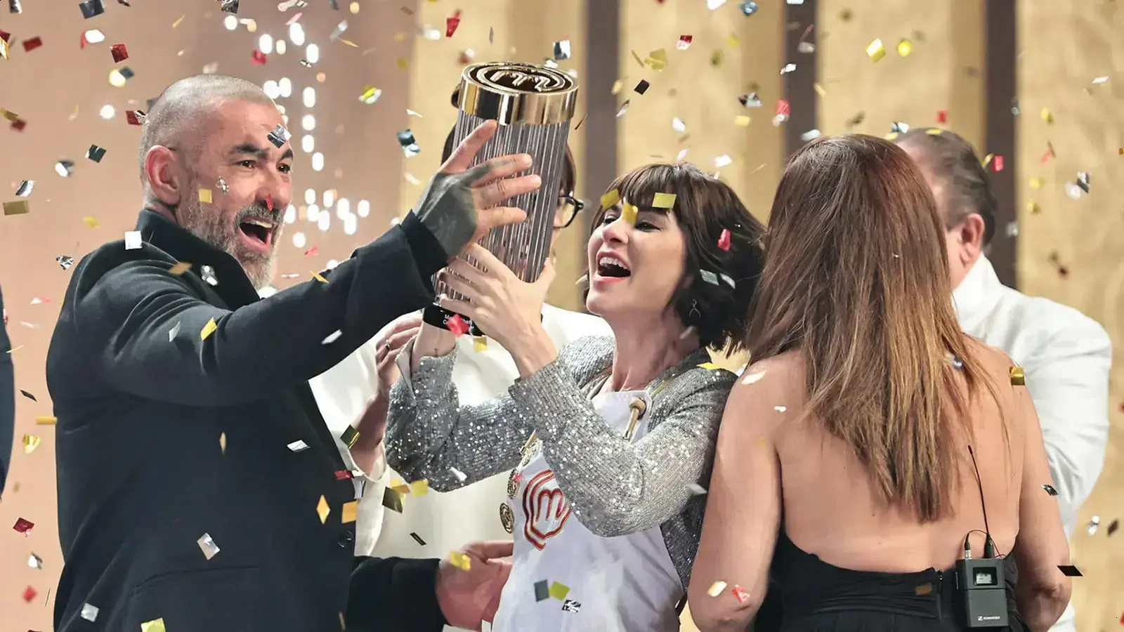 Julianne Trevisol inicia curso de gastronomia após vencer o MasterChef Celebridades