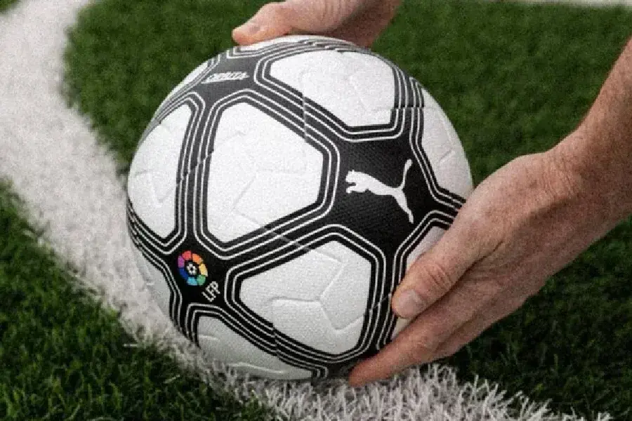LaLiga apresenta bola retrô para a primeira Rodada Retrô