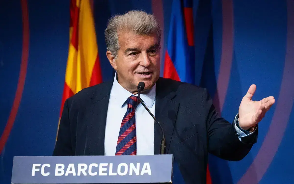 Laporta critica FIFA após lesão de Raphinha em amistoso do Brasil