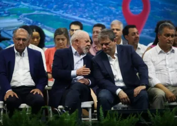 Lula e Alckmin anunciam empréstimo para o túnel Santos-Guarujá