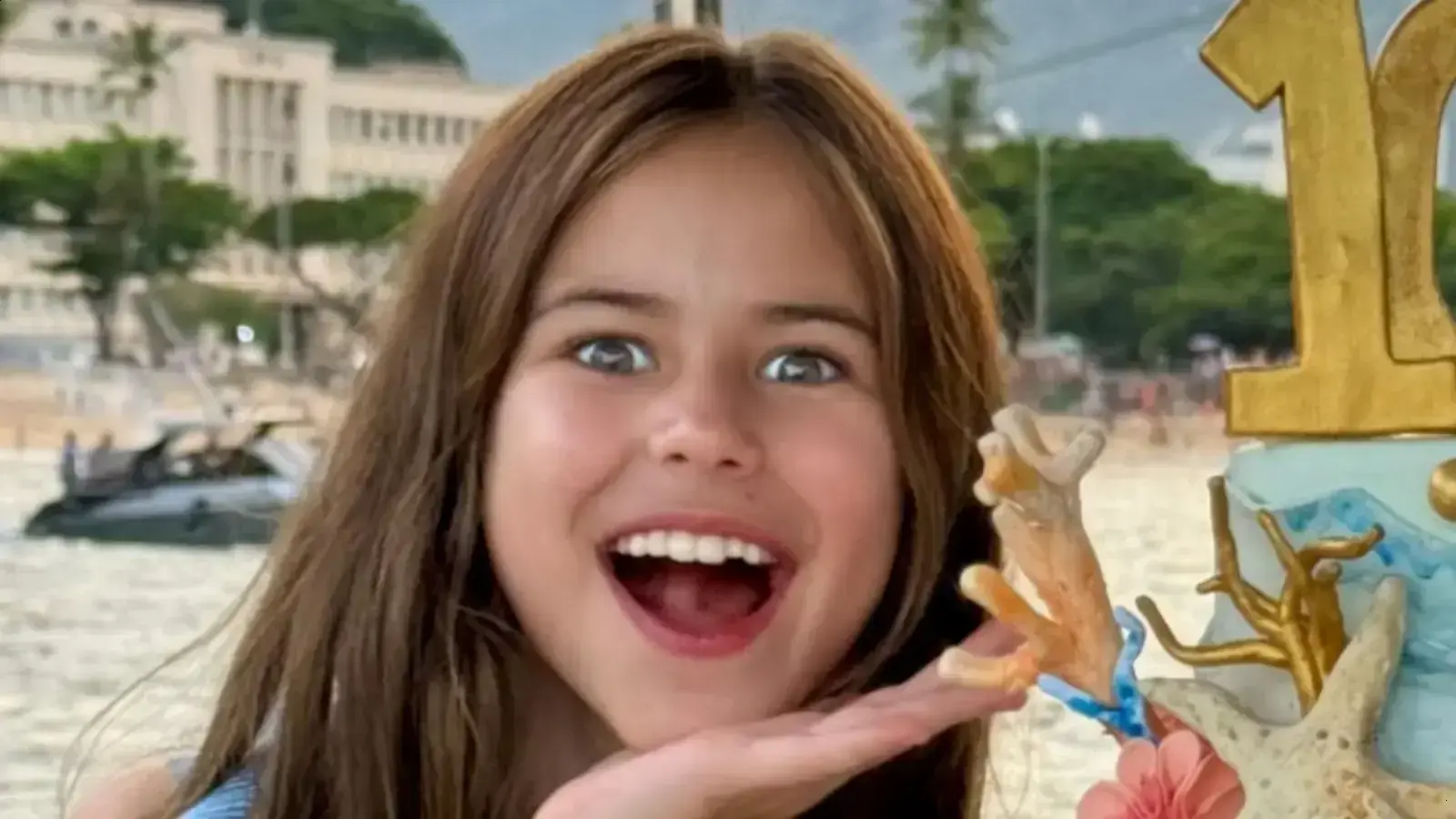 Mel Summers comemora 10 anos com festa temática no Rio