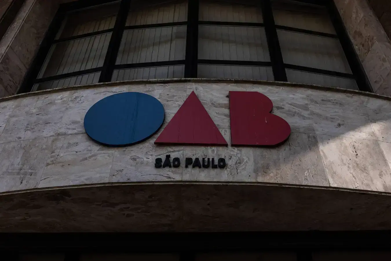 OAB-SP alerta advogados sobre relações com autoridades e ética
