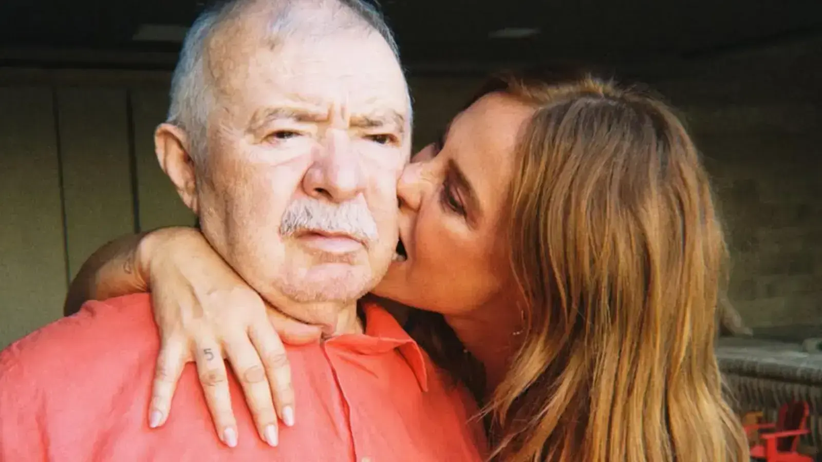 Paolla Oliveira compartilha momentos especiais com o pai durante a Páscoa