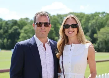 Peter Phillips anuncia seu casamento com enfermeira na Igreja de Todos os Santos