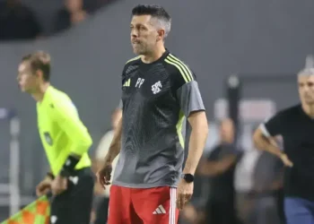 Pezzolano destaca desafios do Inter após empate no Brasileirão 2026