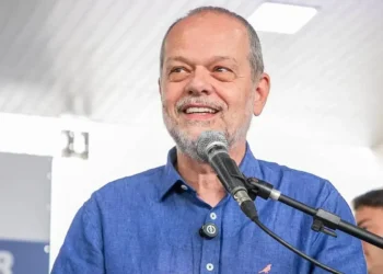 PL expulsa prefeito de São Caetano após críticas a Marcos Pontes