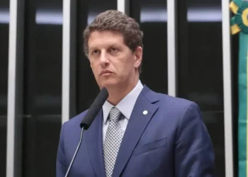 Ricardo Salles se destaca como forte candidato ao Senado em São Paulo