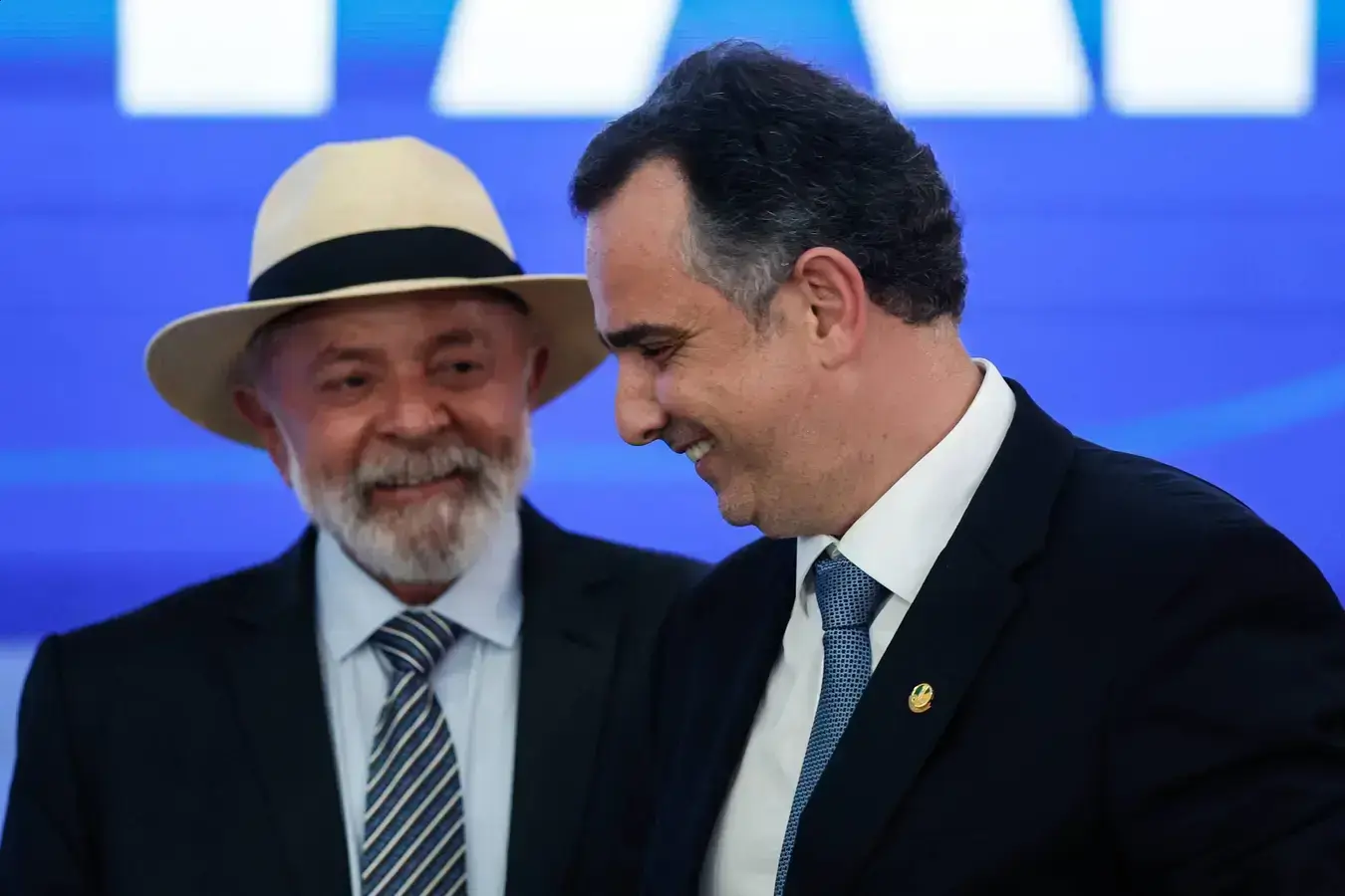 Rodrigo Pacheco se filia ao PSB em busca da candidatura ao Governo de Minas
