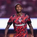 São Paulo paga milhões a Arboleda e gera polêmica no futebol