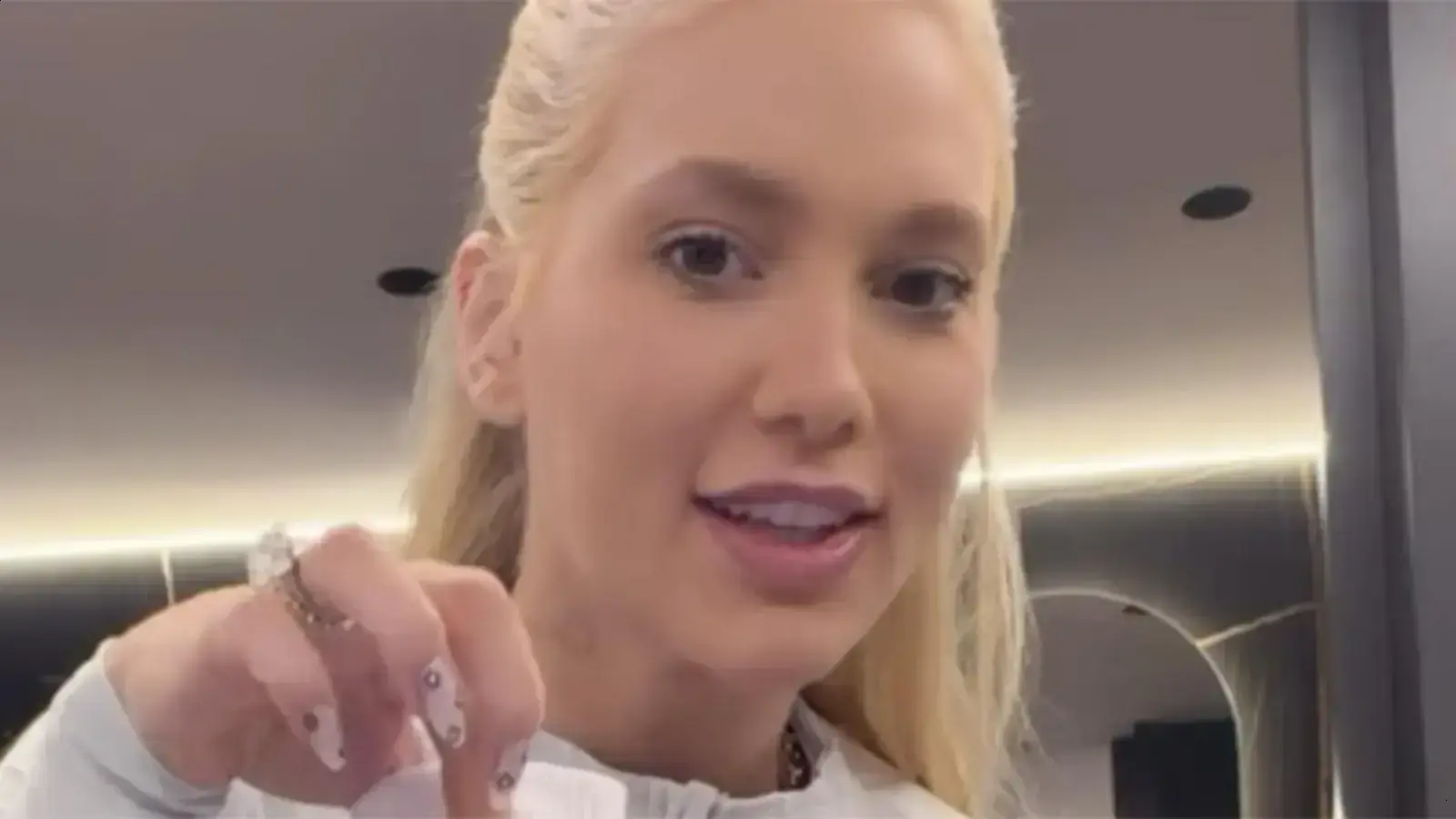 Virginia Fonseca celebra aniversário com presente especial de Kim Kardashian