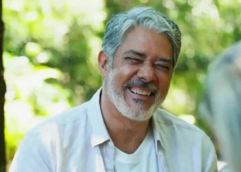 William Bonner inicia nova fase no Globo Repórter refletindo sobre mudanças na carreira