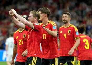 Bélgica vence Nova Zelândia por 5 a 1 e garante primeiro lugar no Grupo G