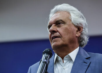 Caiado afirma que Flávio foi derrotado por um argentino e um avatar em 29/07/2026