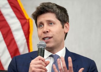 IA transformará a vida humana, afirma Sam Altman em sua viagem