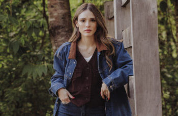 Isabelle Drummond aos 32 anos volta às novelas e compartilha planos e reflexões sobre sua vida longe da fama