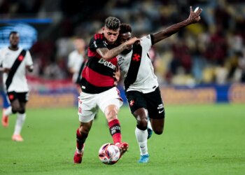 Flamengo impede venda do Vasco a Lamacchia ao acionar agência reguladora