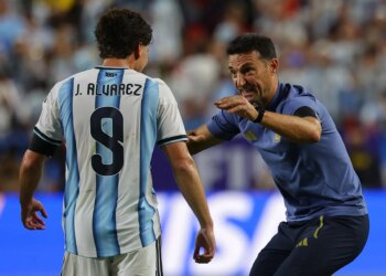 Scaloni destaca: rivalidade com a Inglaterra é apenas futebol