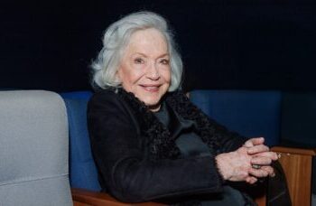 Nathalia Timberg, quase aos 97 anos, vive em um dos bairros mais caros do Rio de Janeiro