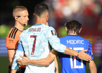 CR7 se destaca na despedida de Modric e brilha mais que o croata