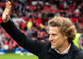 Forlán é confirmado como técnico interino da seleção uruguaia, segundo presidente da AUF