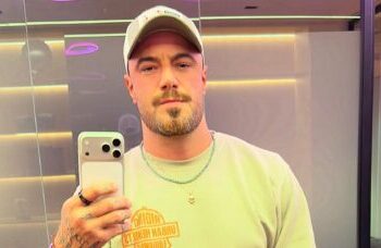 Felipe Titto mora em uma mansão de R$ 30 milhões com closet para 500 pares de tênis